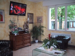 IMG 0013 (1)                